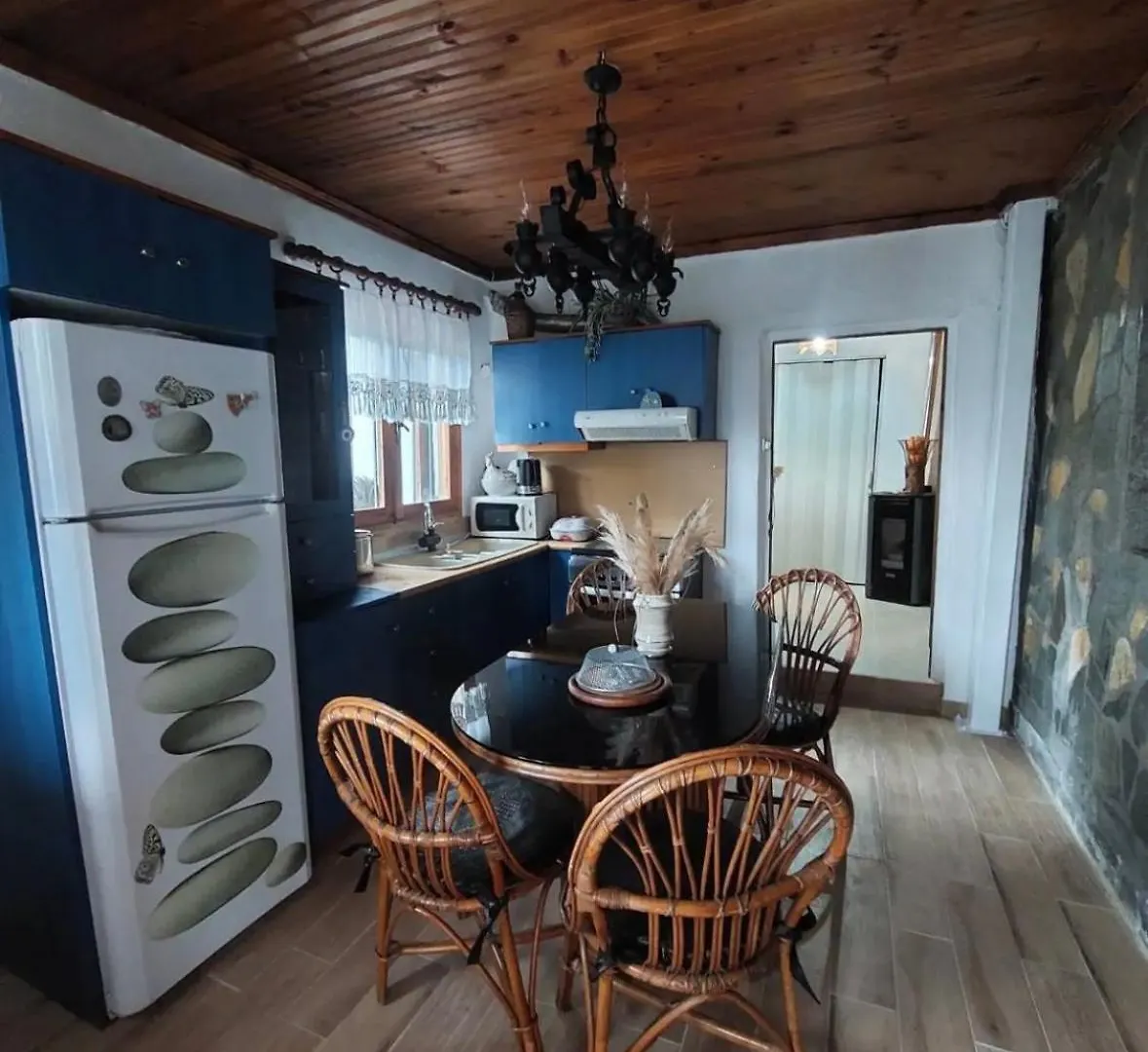Annas Guesthouse Nea Iraklia